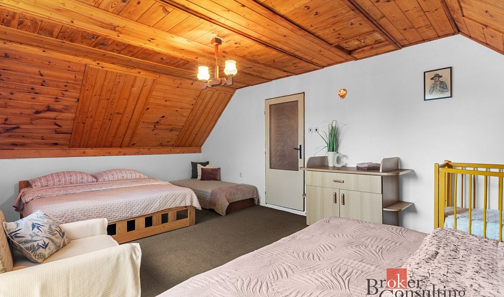 Prodej domu 107 m² s pozemkem 970 m², Karlovice – náhled fotky 12