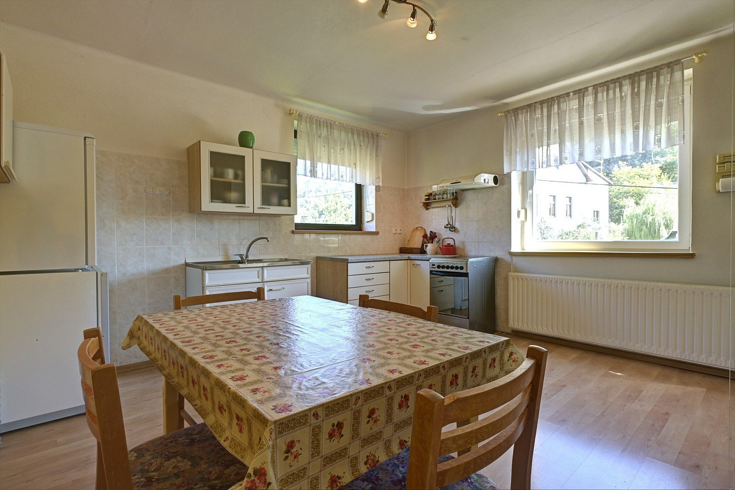 Prodej domu 203 m² s pozemkem 1 246 m² – fotografie 5