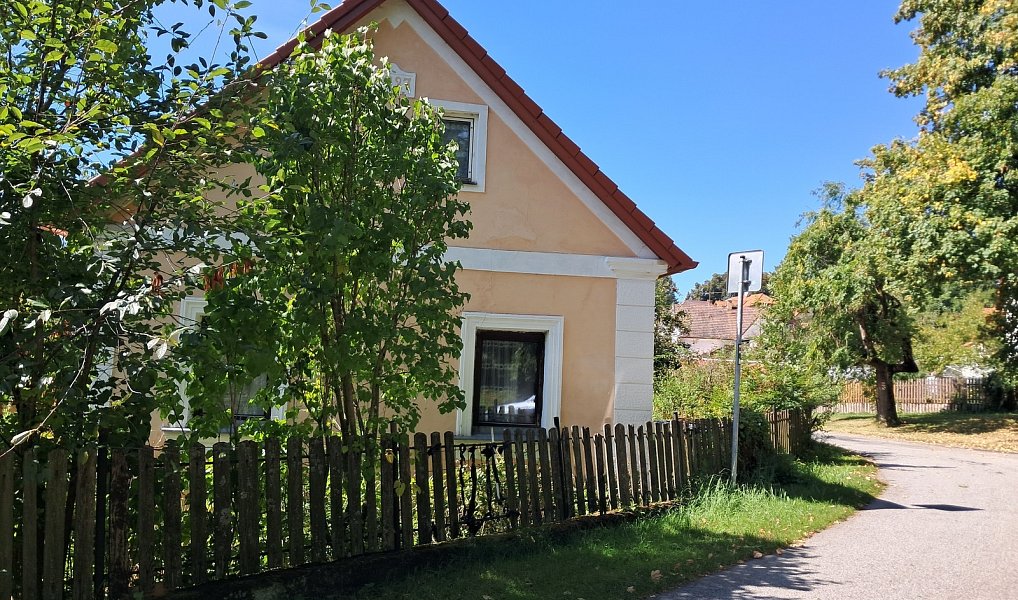 Prodej domu 140 m² s pozemkem 1 158 m², Benešov nad Černou – náhled fotky 5