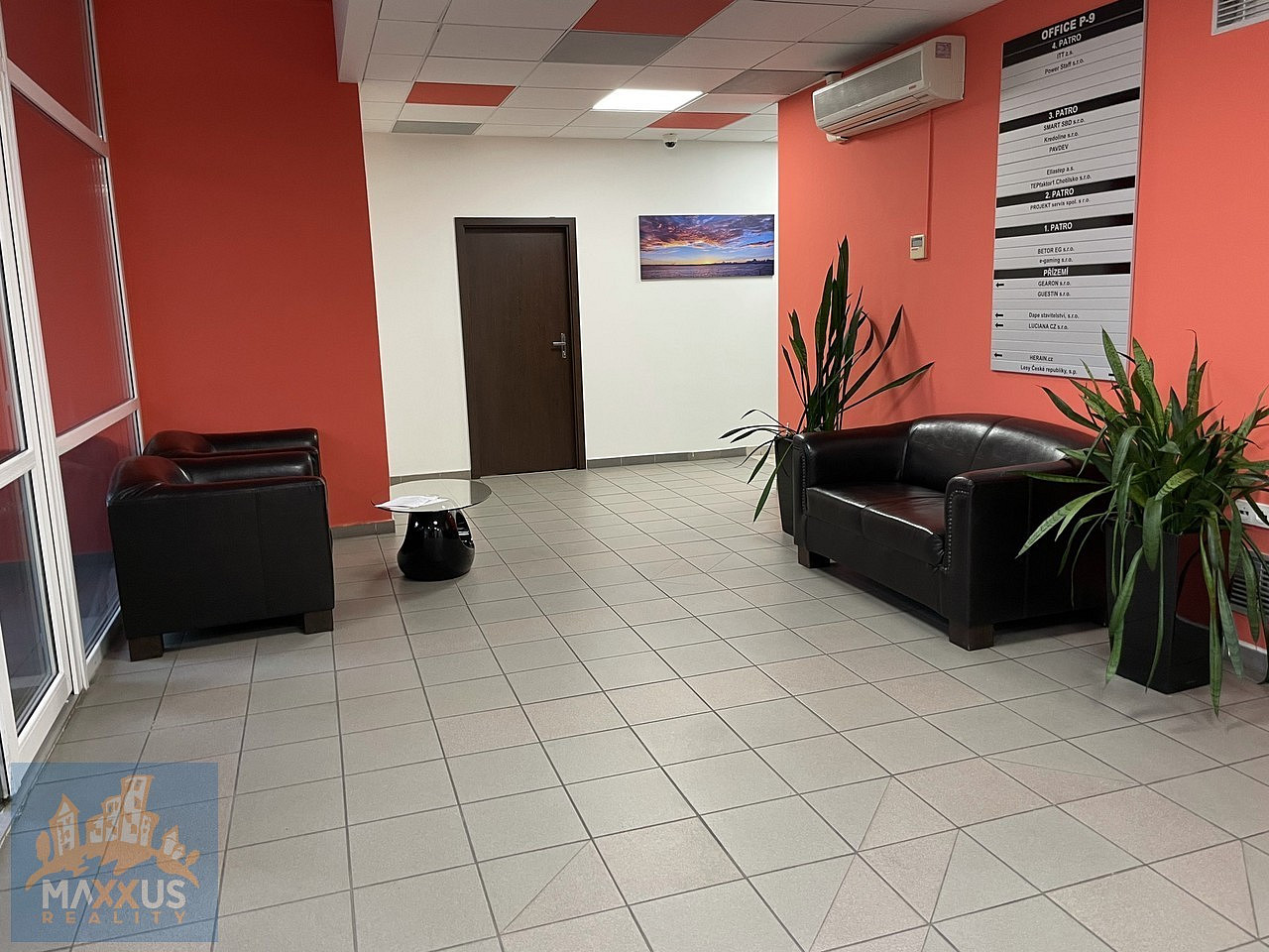 Pronájem kanceláře 37 m² – fotografie 2