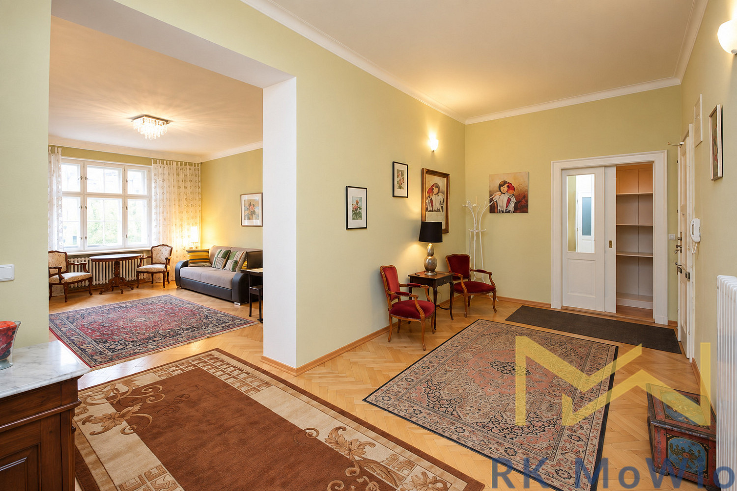 Pronájem bytu 4+kk 150 m² – fotografie 2
