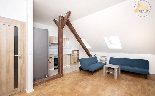 Pronájem bytu 3+kk 70 m², Husovo nám., Písek - Budějovické Předměstí