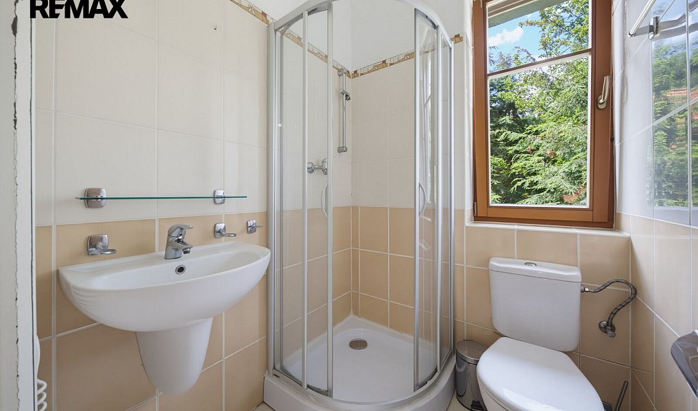 Prodej domu 120 m² s pozemkem 449 m², Karlovy Vary – náhled fotky 12