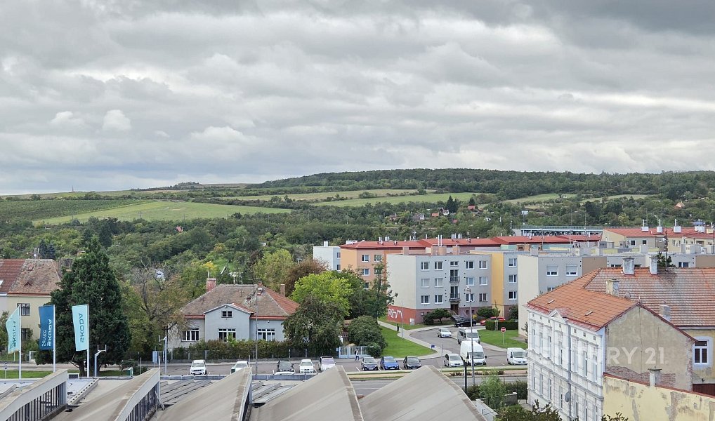Pronájem bytu 1+kk 35 m², Znojmo – náhled fotky 12