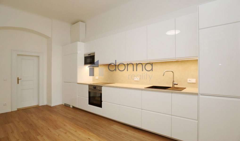 Pronájem bytu 3+1 118 m², Praha – náhled fotky 4