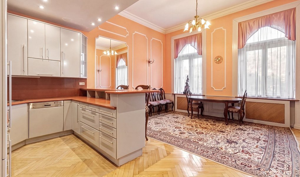 Prodej bytu 5+1 230 m², Praha – náhled fotky 13