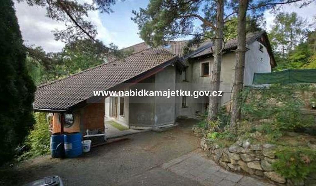 Prodej domu 340 m² s pozemkem 144 m², Zlín – náhled fotky 9
