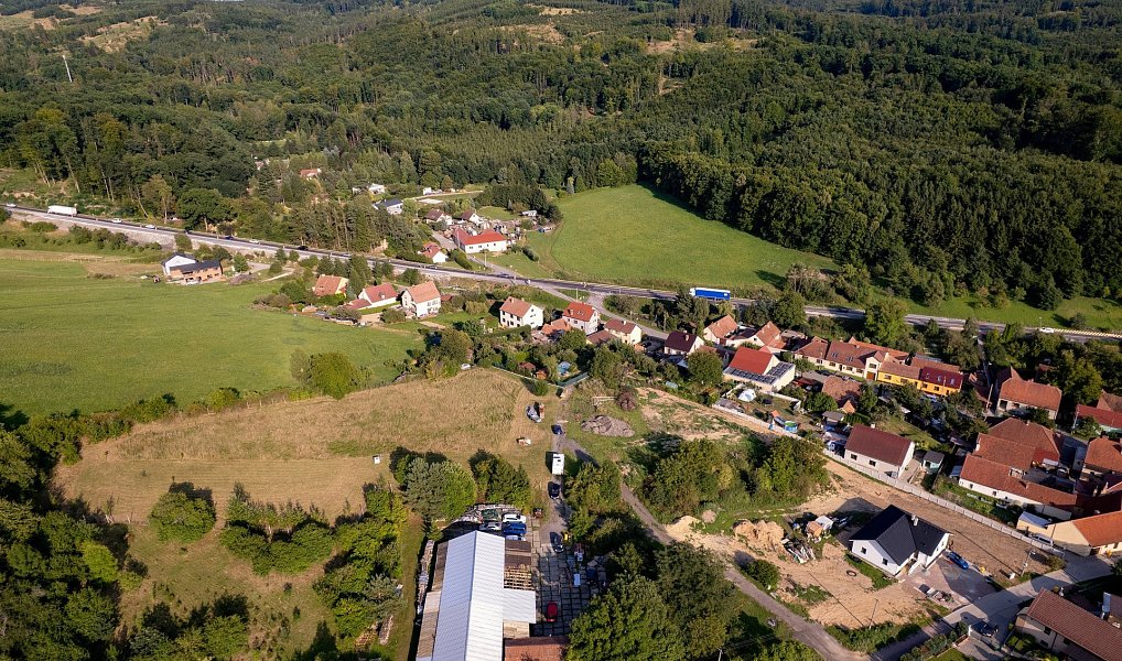 Prodej stavebního pozemku 1 519 m², Kuřim – náhled fotky 6