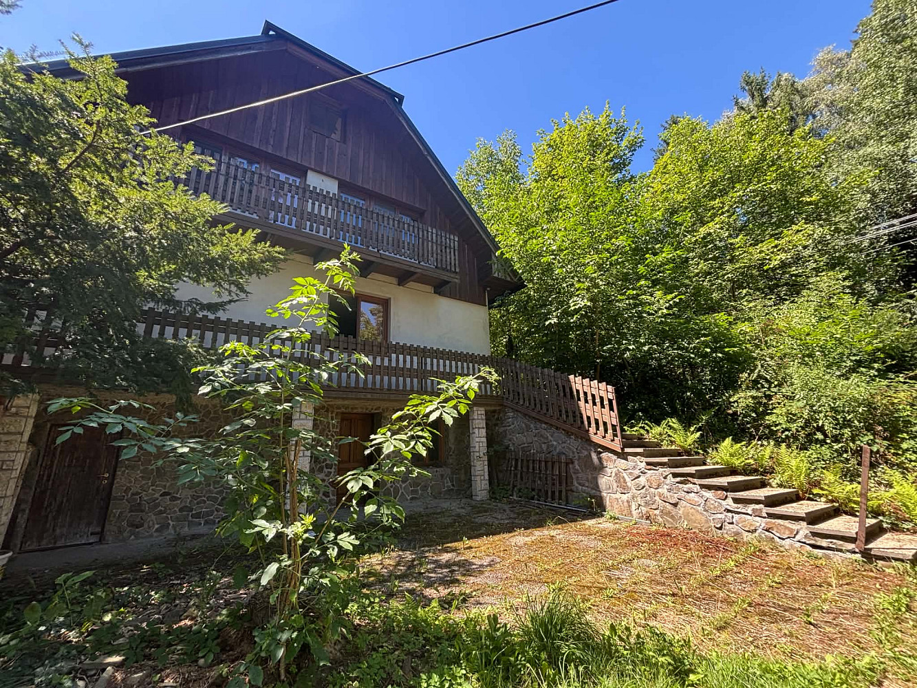 Prodej domu 170 m² s pozemkem 1 240 m²