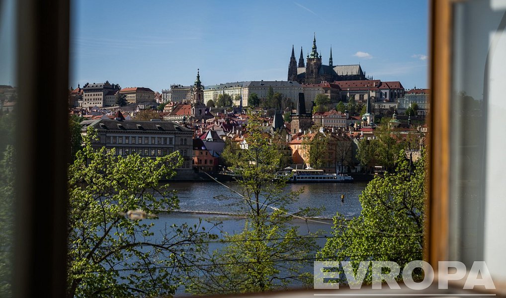 Prodej bytu 2+kk 77 m², Praha – náhled fotky 2
