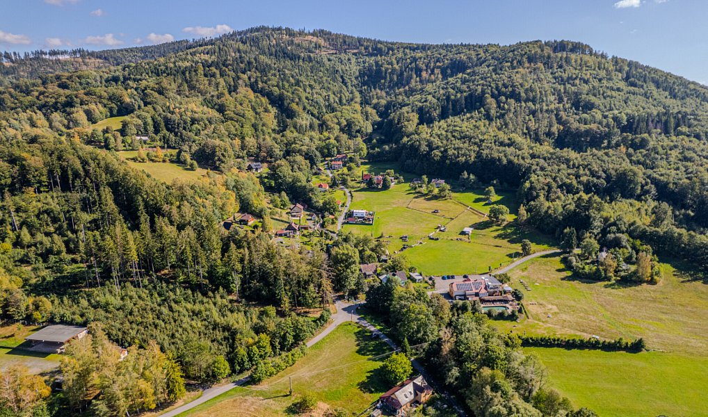 Prodej stavebního pozemku 2 695 m², Vyšní Lhoty – náhled fotky 2