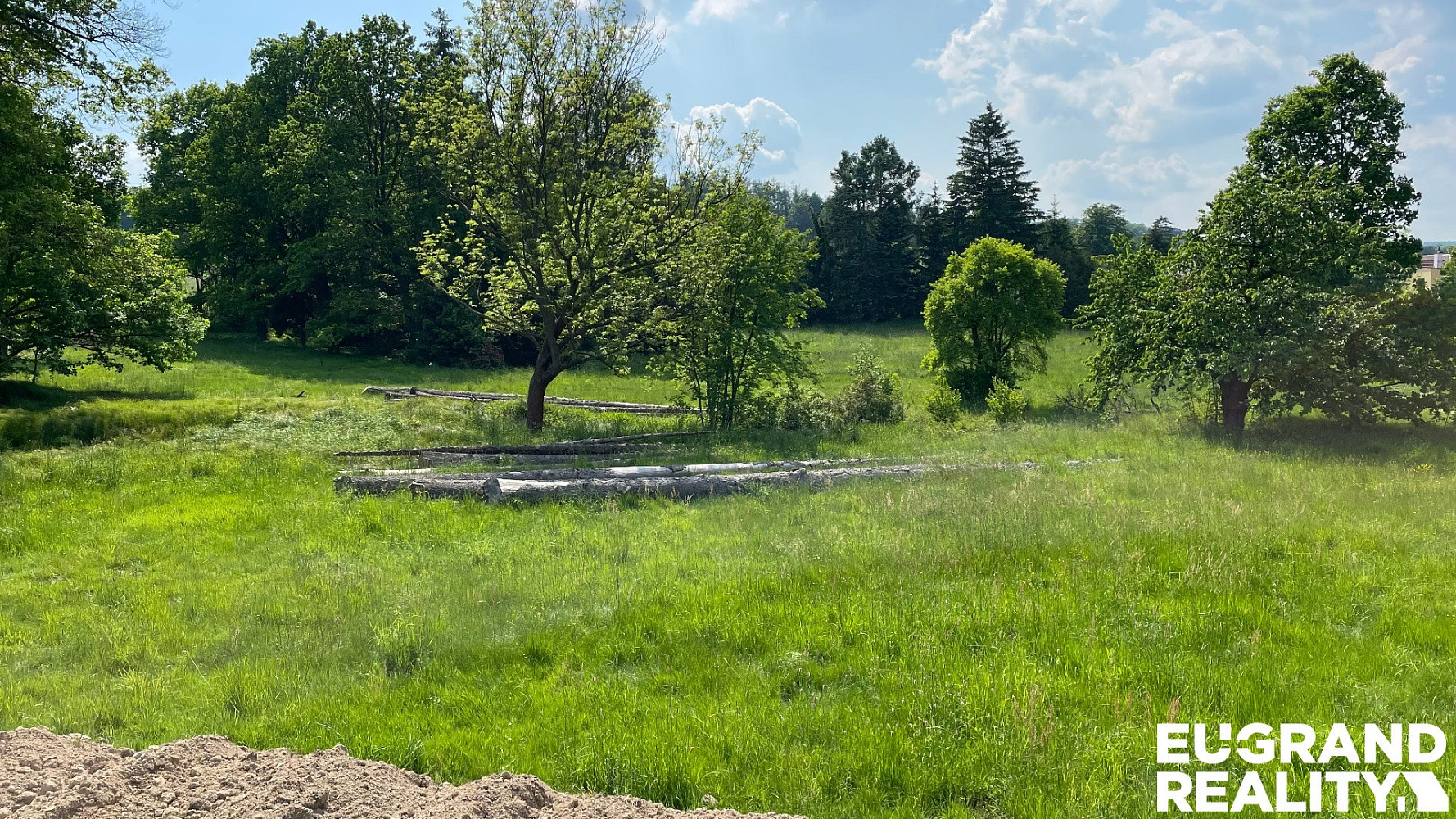 Prodej stavebního pozemku 15 799 m² – fotografie 2