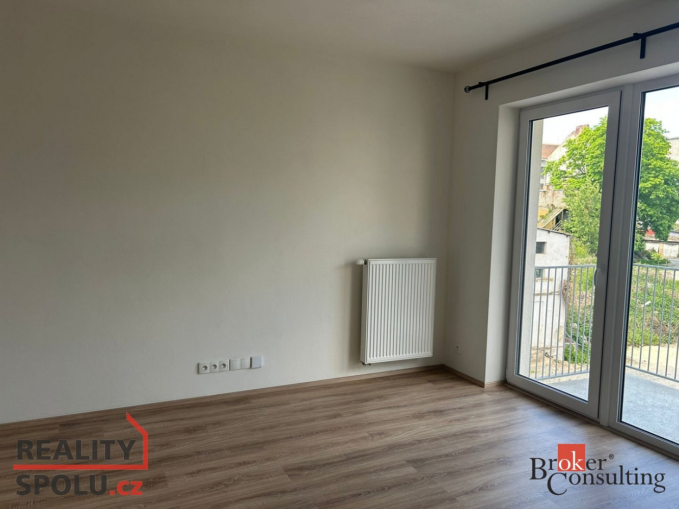 Pronájem bytu 1+kk 28 m² — photo 3