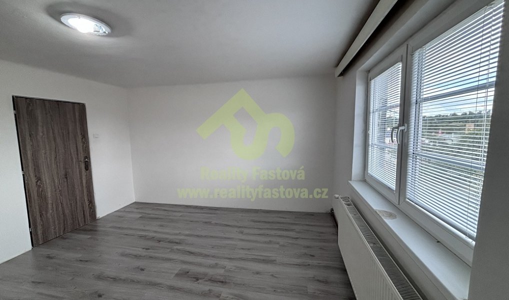 Prodej domu 228 m² s pozemkem 1 076 m², Rokycany – náhled fotky 21
