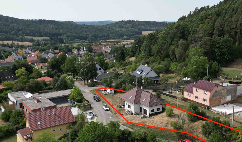 Prodej domu 194 m² s pozemkem 1 250 m², Svinošice – náhled fotky 3