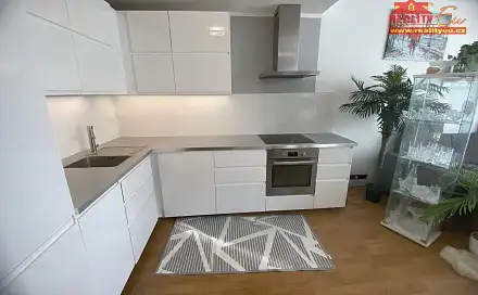 Prodej bytu 2+kk 57 m², Nové náměstí, Praha 10 - Uhříněves