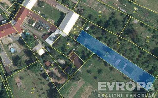 Prodej zahrady 1 242 m², Bukovany, okres Olomouc