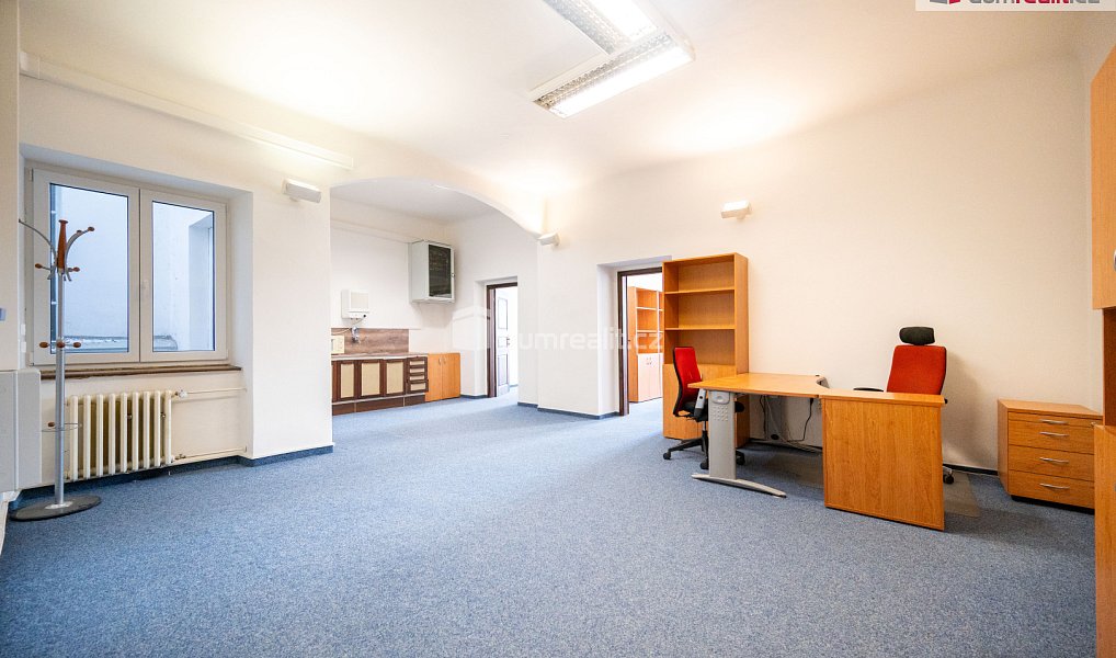 Pronájem kanceláře 143 m², České Budějovice – náhled fotky 4