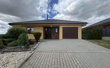 Pronájem domu 110 m² s pozemkem 978 m², Dolní Vilémovice, okres Třebíč