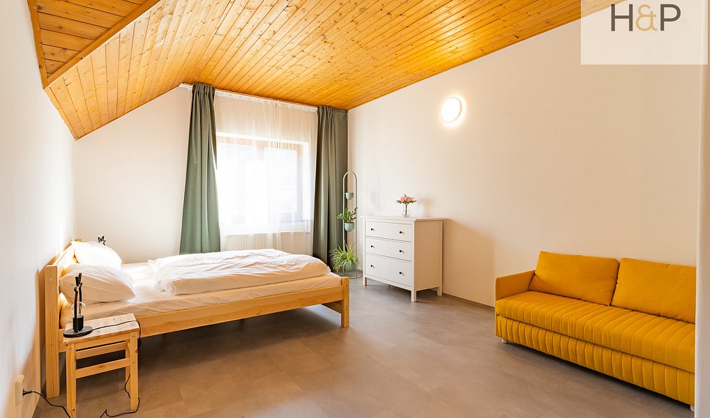 Prodej ubytovacího objektu 580 m², Oskava – náhled fotky 8