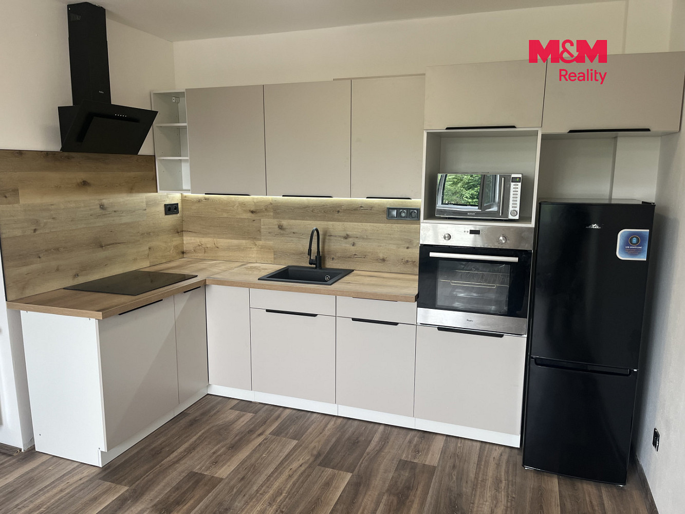 Pronájem bytu 2+kk 37 m² — photo 2