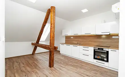 Pronájem bytu 3+kk 70 m²