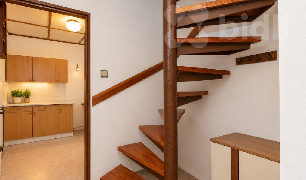 Prodej chaty/chalupy 140 m² s pozemkem 391 m², Hradce – náhled fotky 11