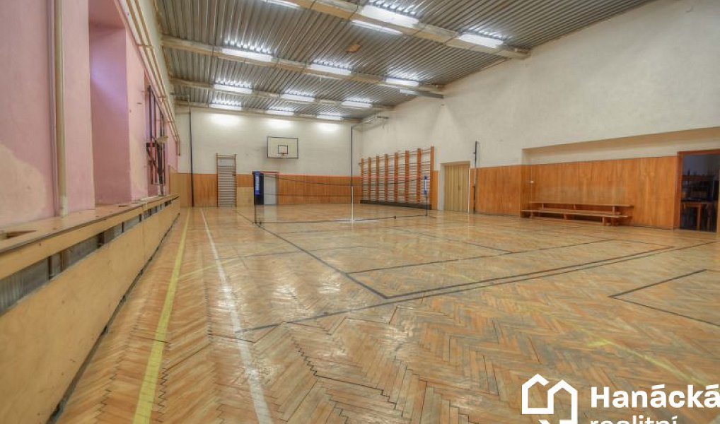 Prodej výrobních prostor 1 100 m², Moravský Beroun – náhled fotky 11