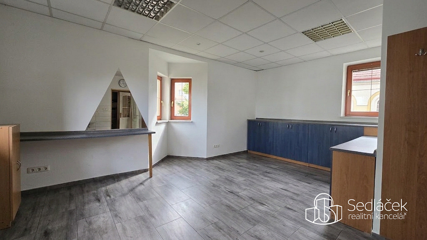 Pronájem obchodních prostor 31 m² – fotografie 4