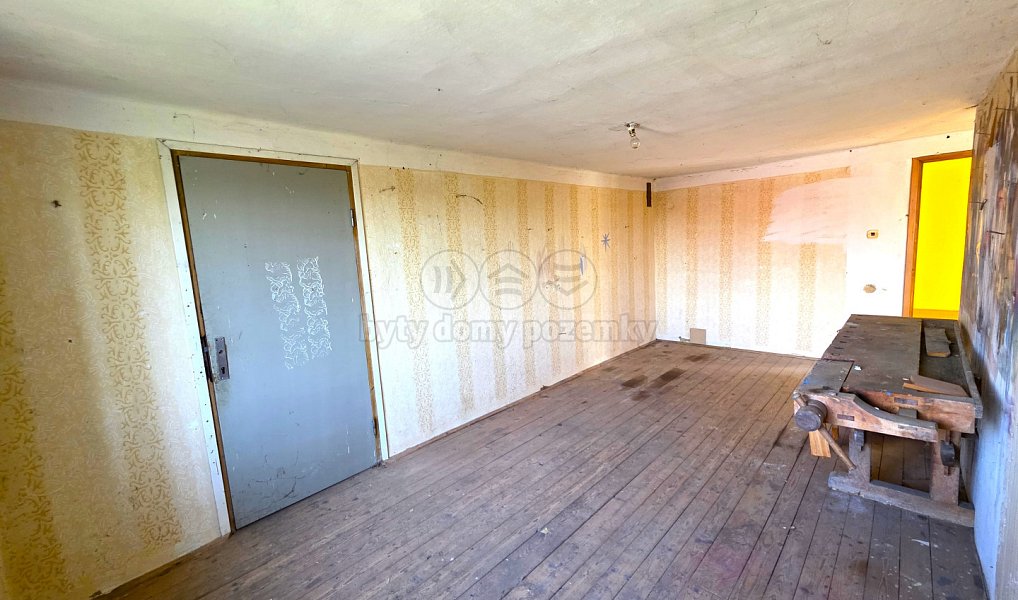 Prodej domu 238 m² s pozemkem 3 800 m², Fulnek – náhled fotky 17