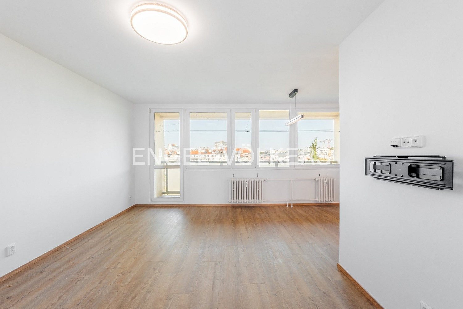 Pronájem bytu 3+kk 75 m² – fotografie 4