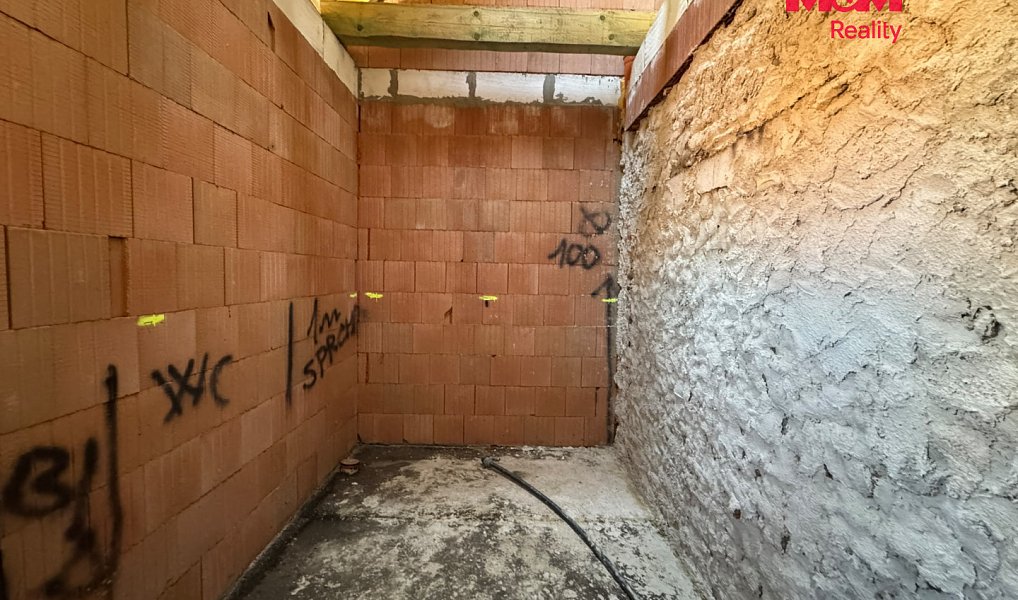 Prodej domu 80 m² s pozemkem 206 m², Hlohovec – náhled fotky 20