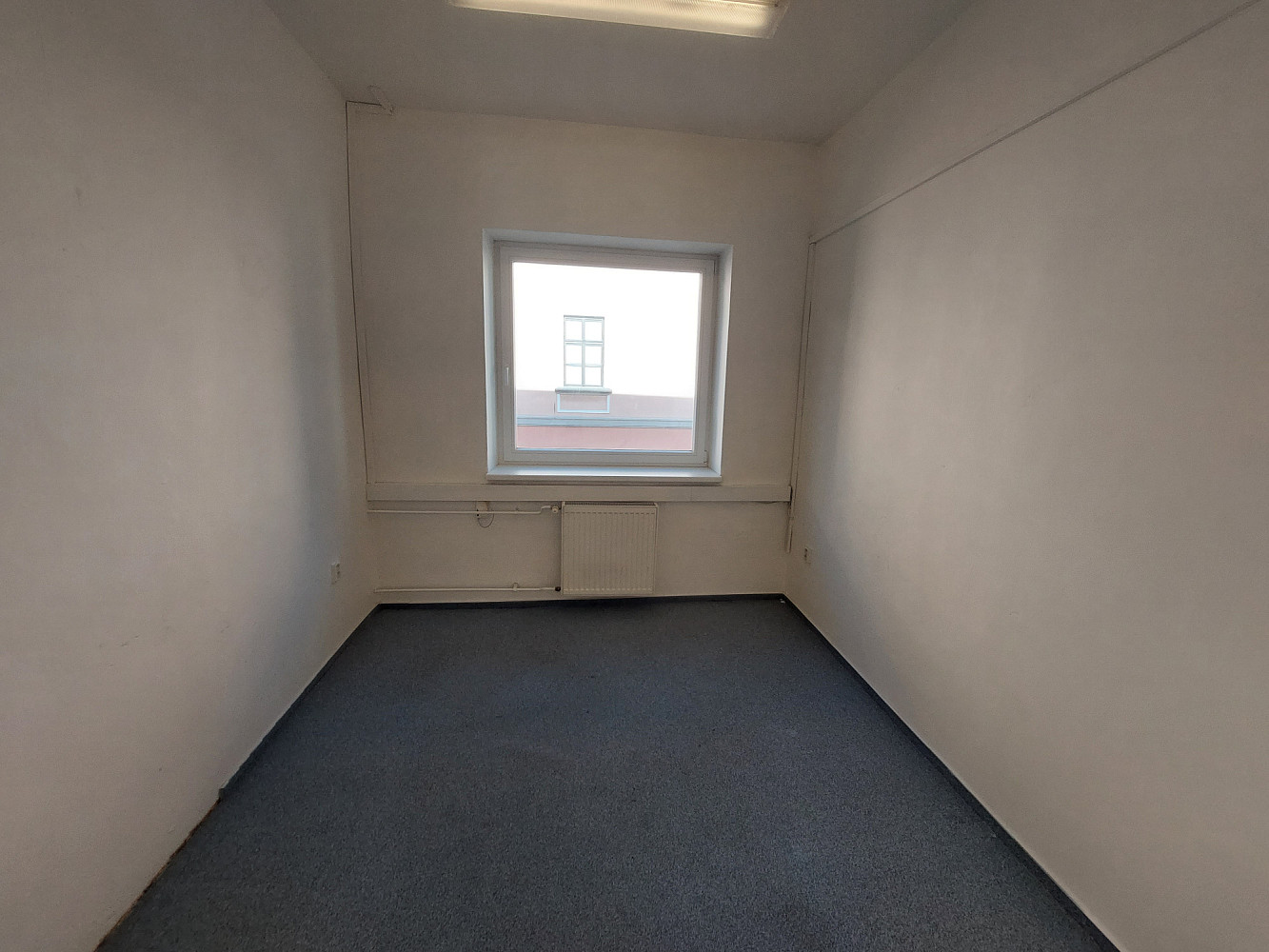 Pronájem kanceláře 30 m² – fotografie 2