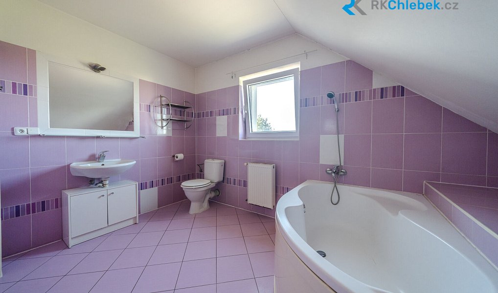 Prodej domu 268 m² s pozemkem 1 080 m², Kravaře – náhled fotky 22