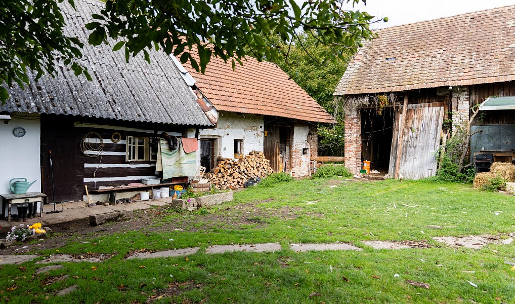 Prodej stavebního pozemku 3 288 m², Litíč – náhled fotky 21
