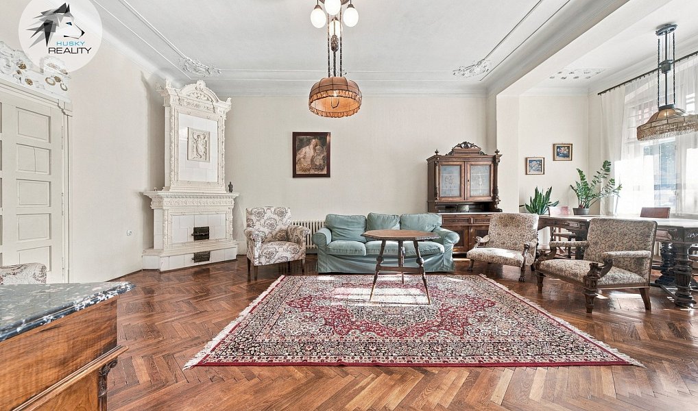 Prodej domu 268 m² s pozemkem 1 048 m², Napajedla – náhled fotky 2