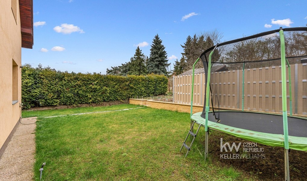 Prodej domu 121 m² s pozemkem 388 m², Hostivice – náhled fotky 31