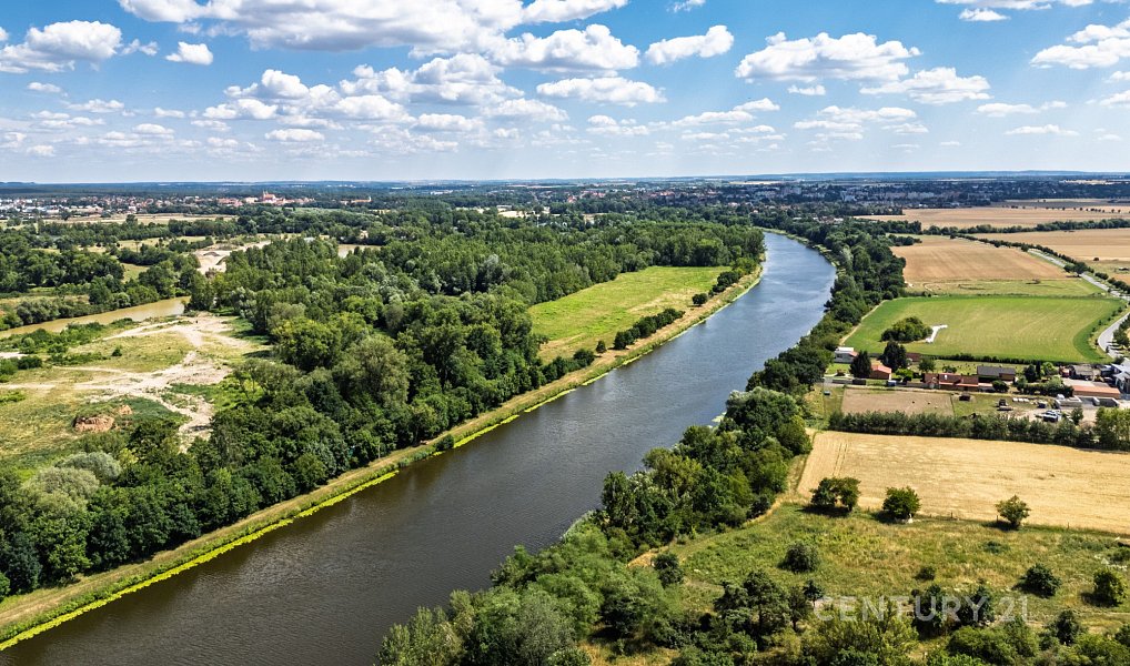 Prodej stavebního pozemku 1 069 m², Záryby – náhled fotky 21