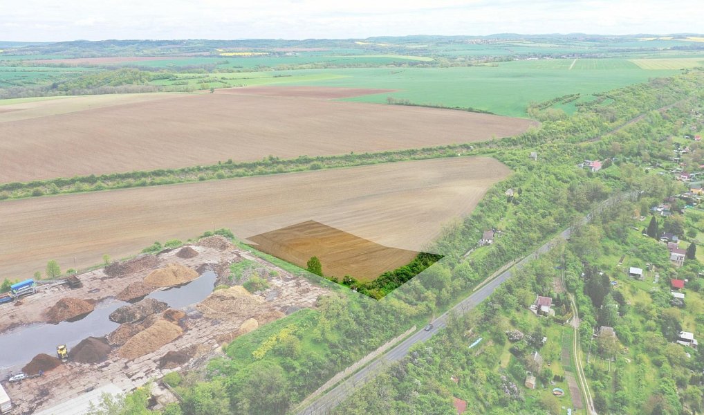 Prodej komerčního pozemku 4 246 m², Štětí – náhled fotky 2