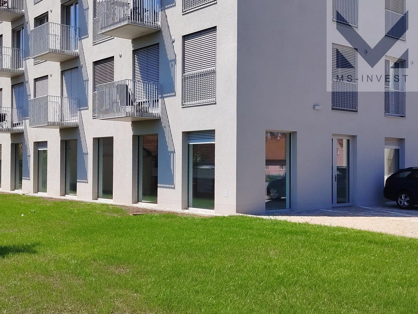 Prodej obchodních prostor 103 m² – fotografie 2