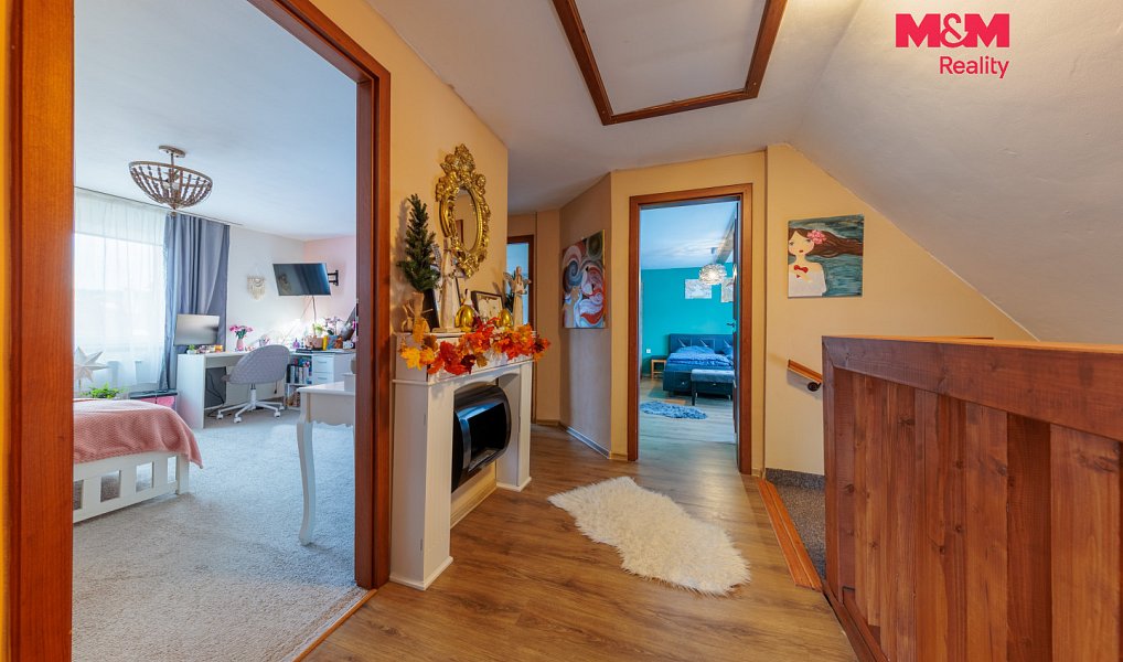 Prodej domu 160 m² s pozemkem 987 m², Nová Role – náhled fotky 14