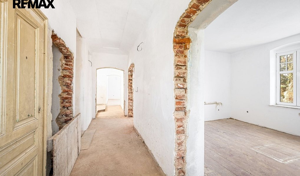 Prodej domu 550 m² s pozemkem 1 119 m², Volyně – náhled fotky 26