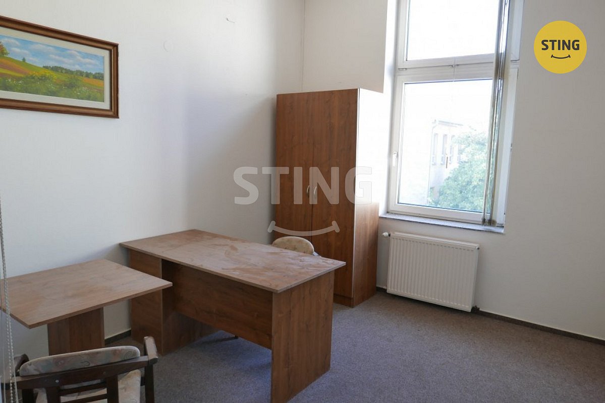 Pronájem kanceláře 88 m² – fotografie 5