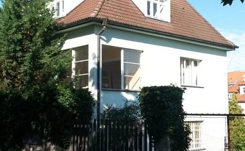 Prodej domu 330 m² s pozemkem 605 m²
