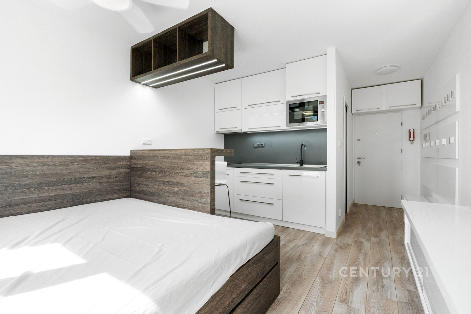 Pronájem bytu 1+kk 19 m² – fotografie 4