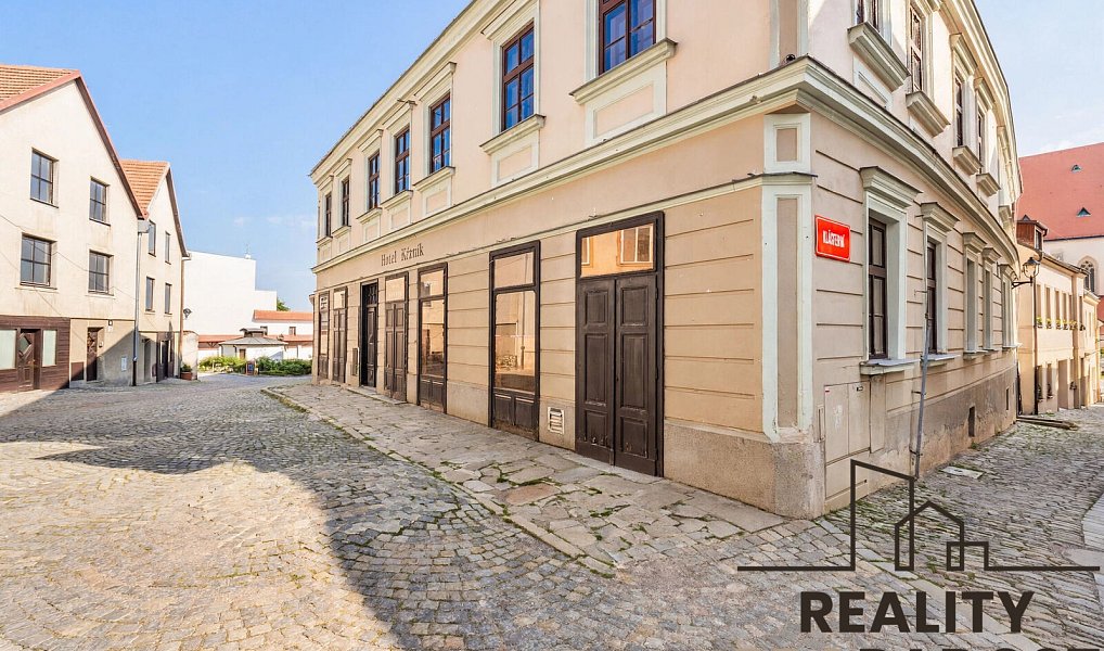 Prodej ubytovacího objektu 1 200 m², Znojmo – náhled fotky 4