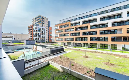 Parkovací stání v Hloubětíně, Poděbradská, Praha 9 - Hloubětín
