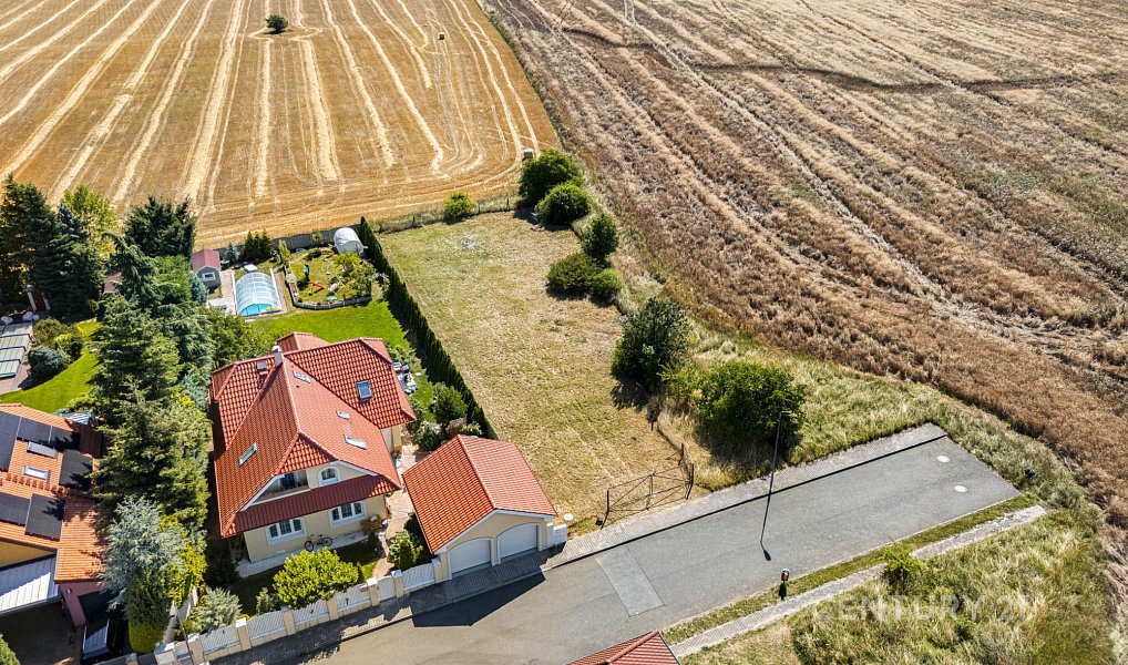 Prodej stavebního pozemku 975 m², Ořech – náhled fotky 11