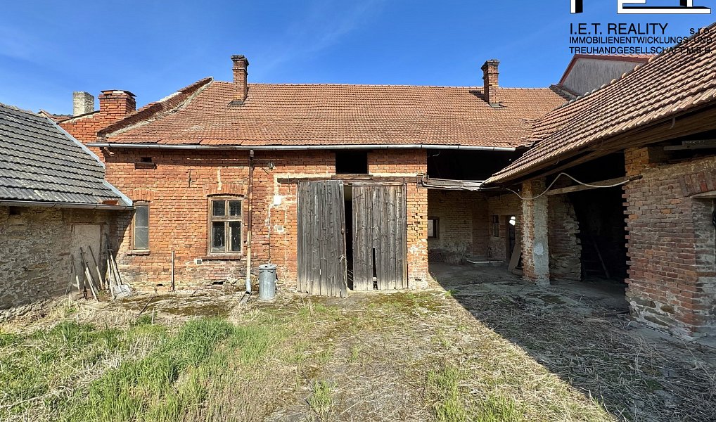 Prodej domu 300 m² s pozemkem 1 377 m², Skalka – náhled fotky 4