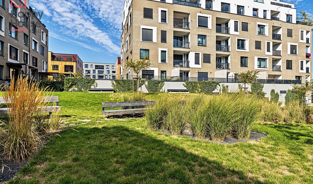 Pronájem bytu 2+kk 51 m², Praha – náhled fotky 26